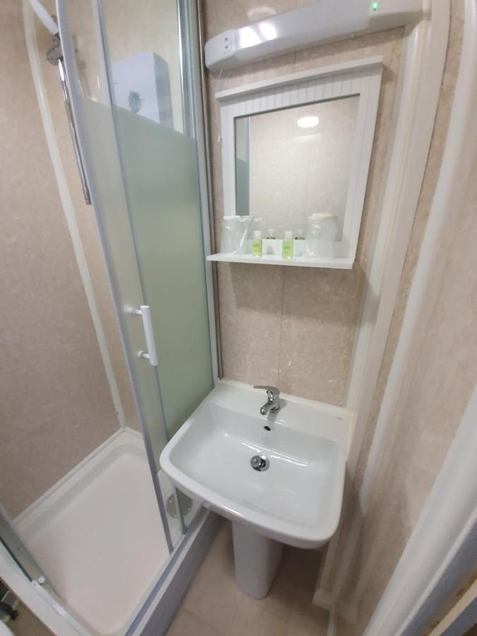 Dove Court Mini Lodge Almondsbury Eksteriør billede