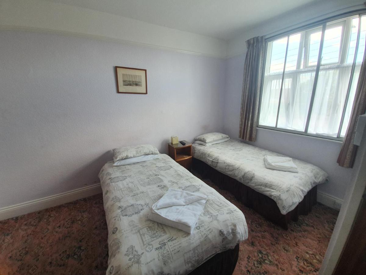 Dove Court Mini Lodge Almondsbury Eksteriør billede